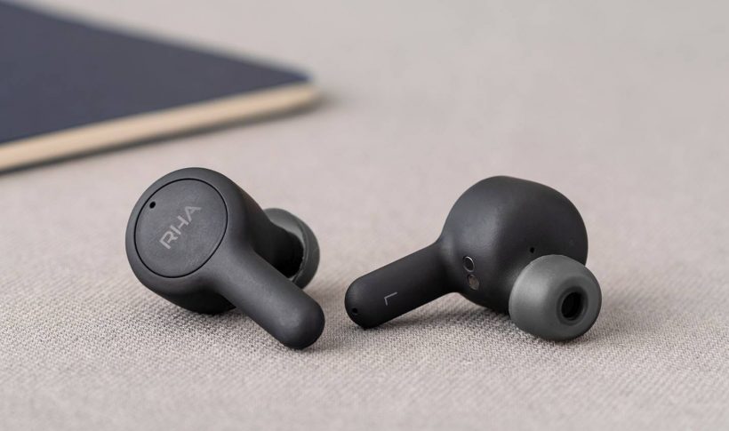 Earbuds for small ears